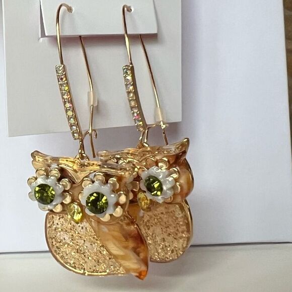 BETSEY JOHNSON Golden Owl Dangle Earrings - Picture 11 of 11